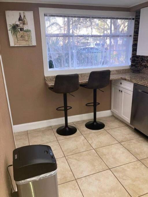 Ferienhaus Hidden Gem 3br/1b+jacuzzi+busch Garden+fishn+kayak Tampa