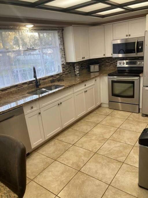 Ferienhaus Hidden Gem 3br/1b+jacuzzi+busch Garden+fishn+kayak *