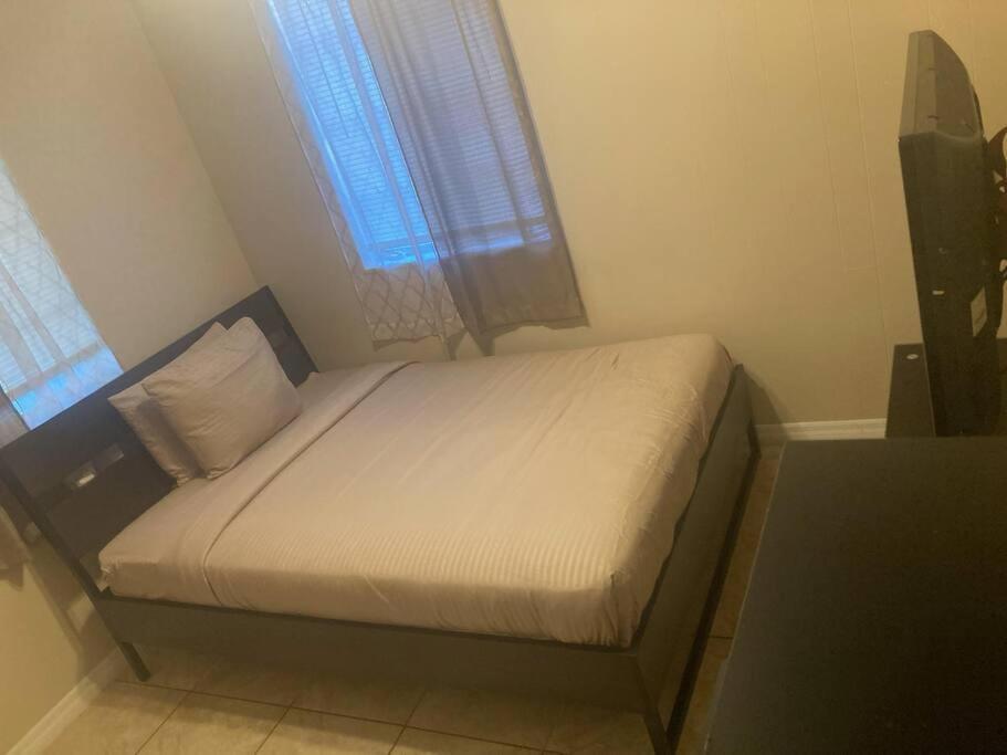 Ferienhaus Hidden Gem 3br/1b+jacuzzi+busch Garden+fishn+kayak Tampa