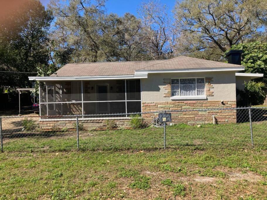 Hidden Gem 3br/1b+jacuzzi+busch Garden+fishn+kayak * Tampa